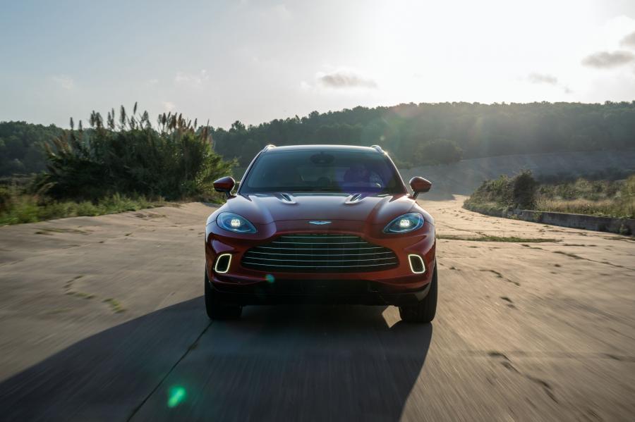  Aston Martin DBX 2020 года  (WW) (фото 23 из 40)